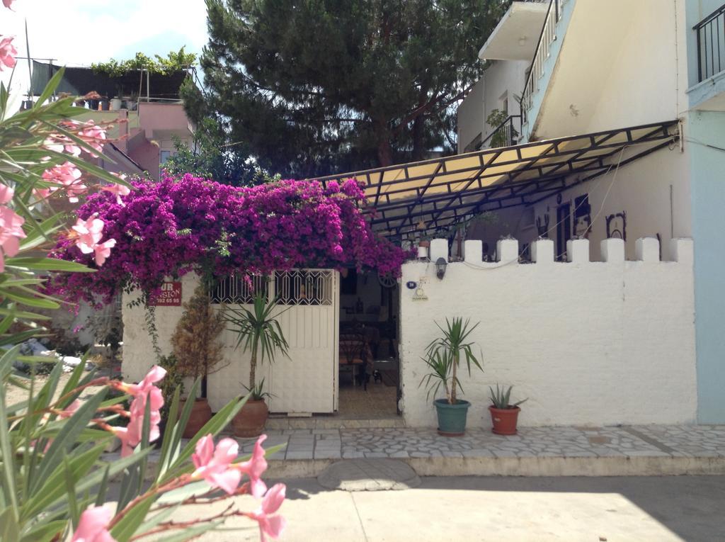 Nur Pension Selçuk Exterior foto